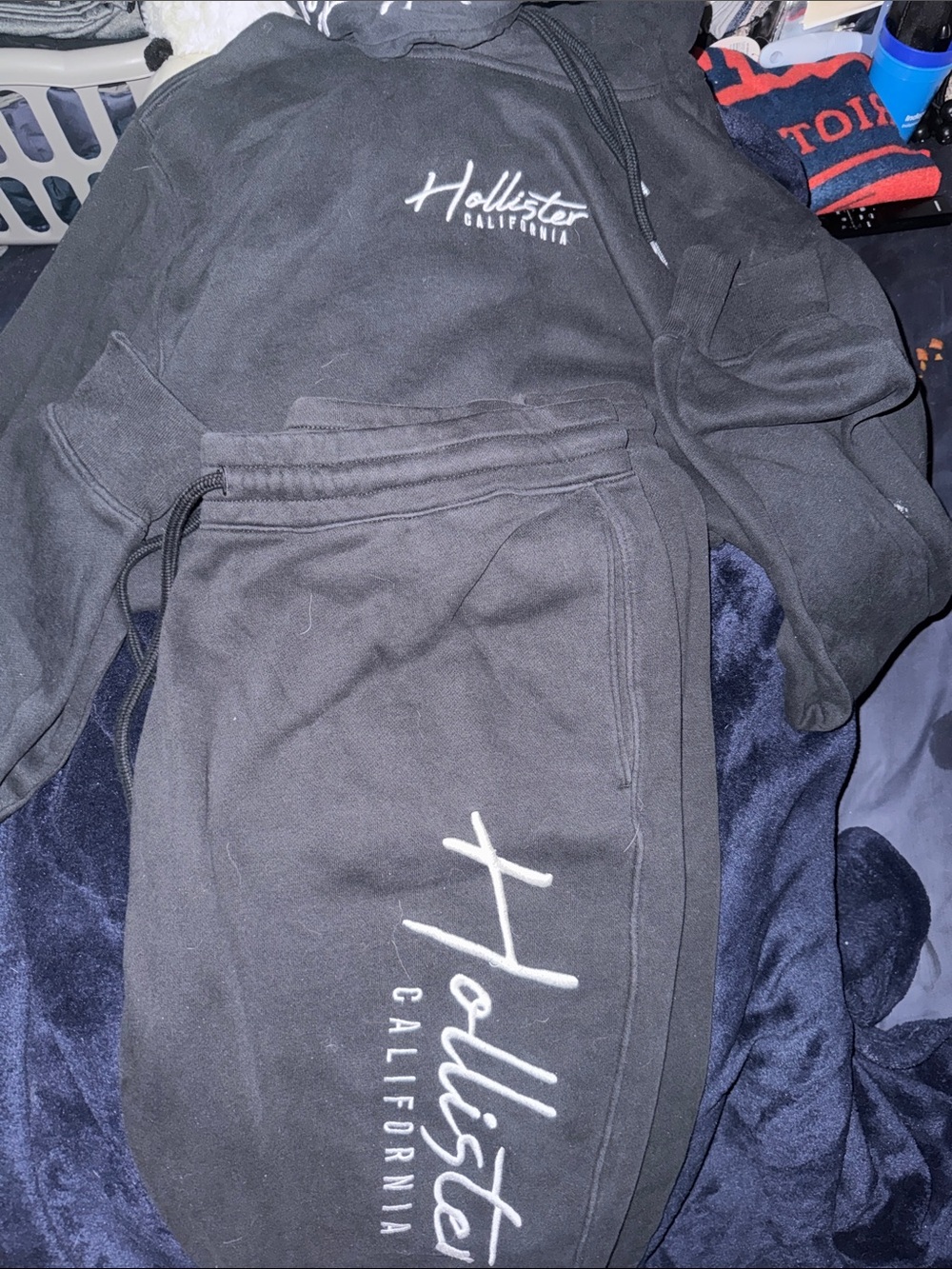 Men’s Hollister Sweat Set size XXL - Logo Joggers